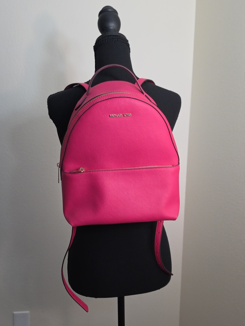 MK Sheila Medium Backpack - Electric Pink | NEW WITH TAGS